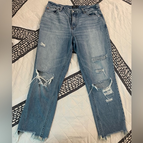 Jeans - Picture 2 of 5